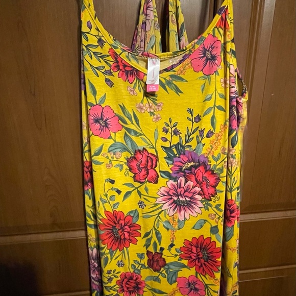 Yellow dress with cover up - Picture 2 of 2